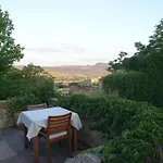 Esbelli Evi Cave 3*