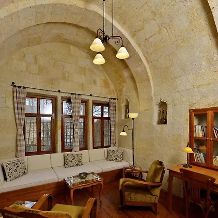 Hotel Esbelli Evi Cave 3*