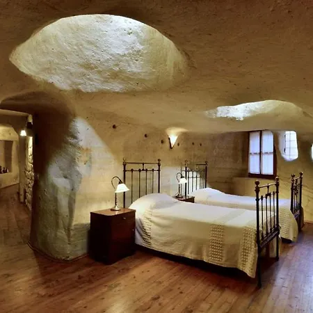 Esbelli Evi Cave Hotel 3*