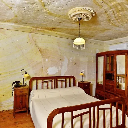 Esbelli Evi Cave Hotel 3*