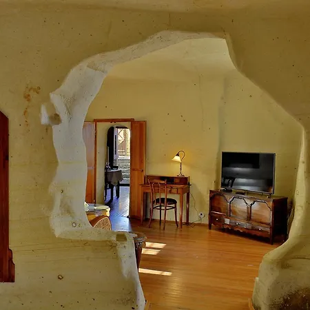 Esbelli Evi Cave 3* Urgup