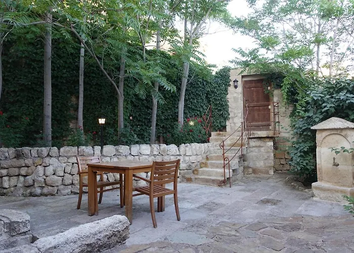 Hotel Esbelli Evi Cave