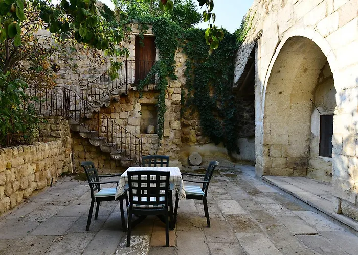 Hotel Esbelli Evi Cave